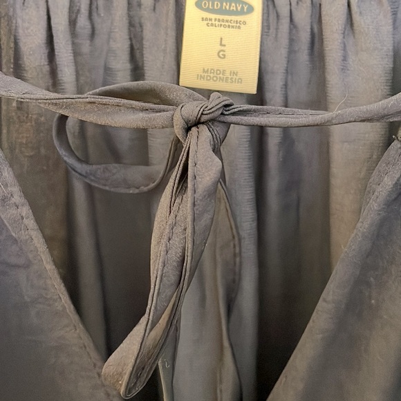 Navy blue lightweight Boho/peasant blouse with collar tie. Old navy large. - Picture 3 of 7